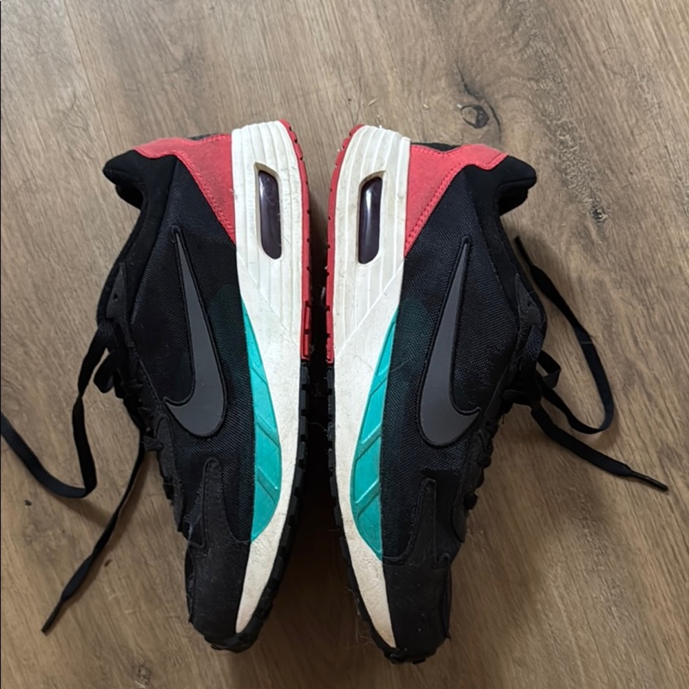 Nike Air running shoes men’s size 8 Air MAXX